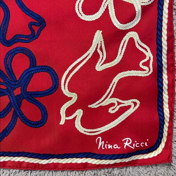 Vintage Nina Ricci Red Scarf with Blue and Cream Patterns 100% silk - Picture 2 of 8